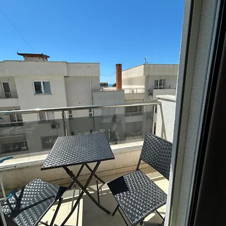 Ajslin's * Golem (Tirana)