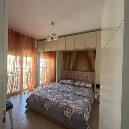 Ajslin's Apartamento Golem (Tirana)